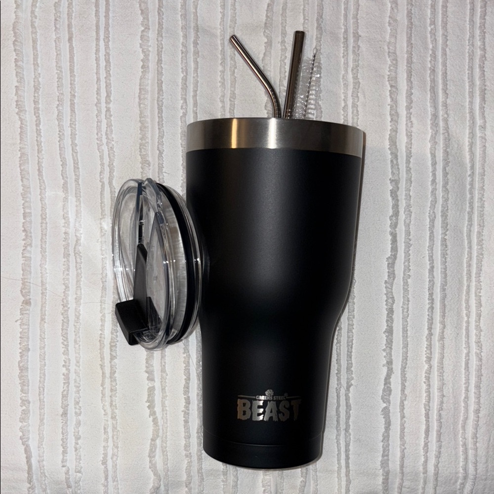 Greens Steel Premium Drinkware Stainless Steel Black Tumbler with Lid and Straws